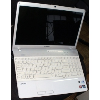Ноутбук Sony Vaio VPCEB3E1R (Intel Pentium P6100 (2x2.0Ghz) /4096Mb DDR3 /320Gb /Radeon HD5470 /15.5" TFT 1366x768) - Кашира