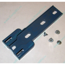 Синий пластмассовый фиксатор-защёлка HP 224981-001 для 5.25" устройств в HP ML370 (Кашира)